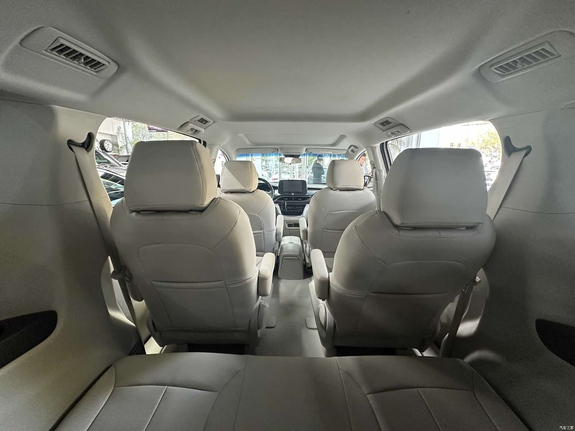 Buick GL8, 2023 18