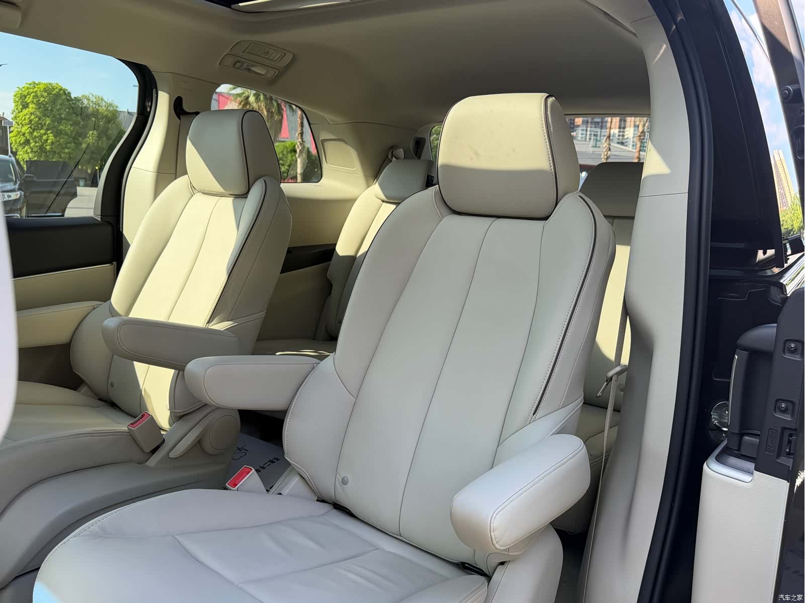 Buick GL8, 2021 19
