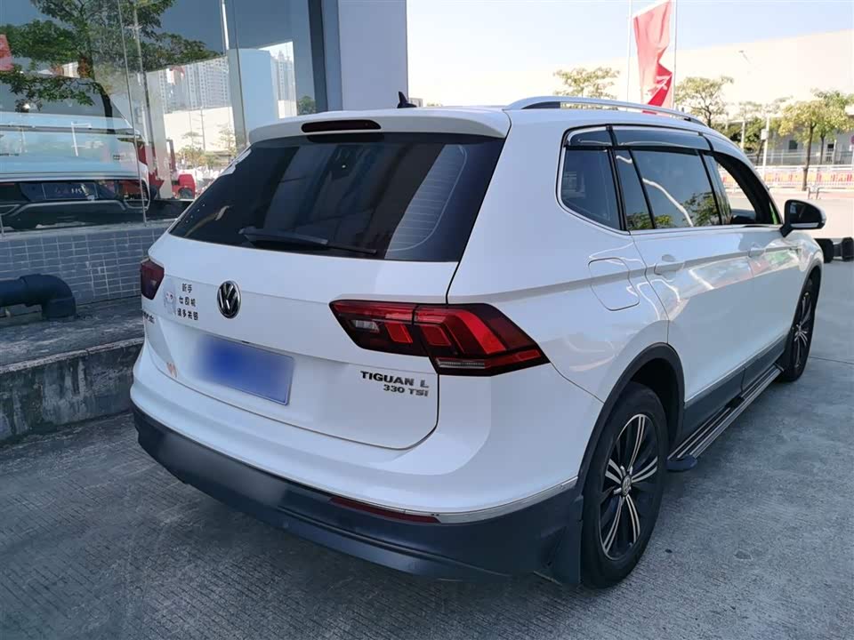 Volkswagen Tiguan L