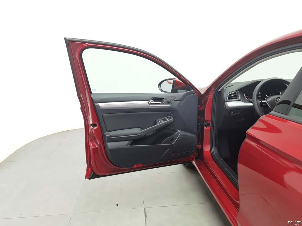Volkswagen Lamando, 2016 8