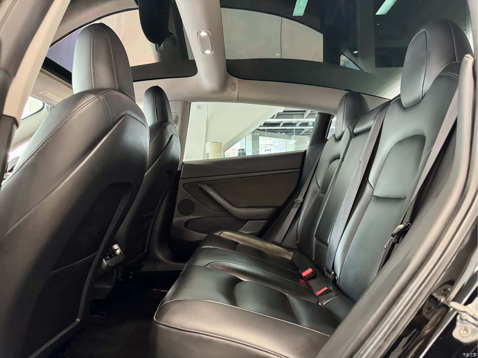 Tesla Model 3, 2021 6