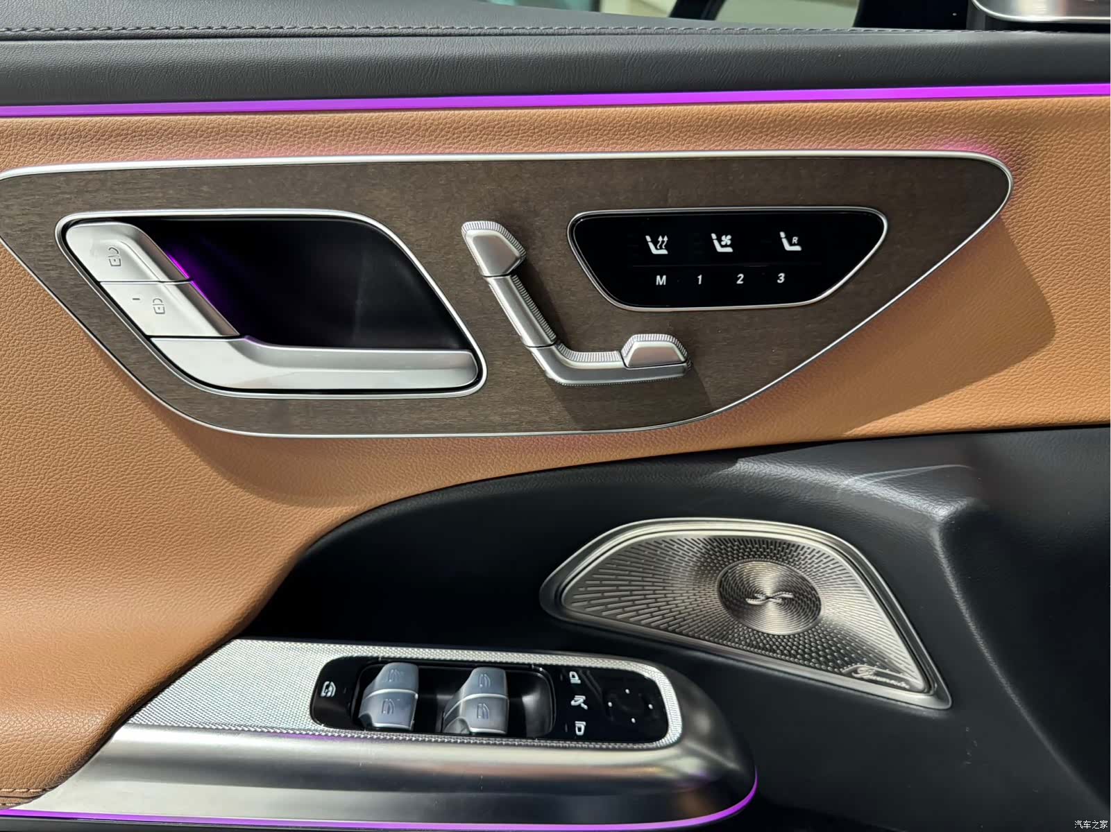Mercedes-Benz E-Class, 2024 10
