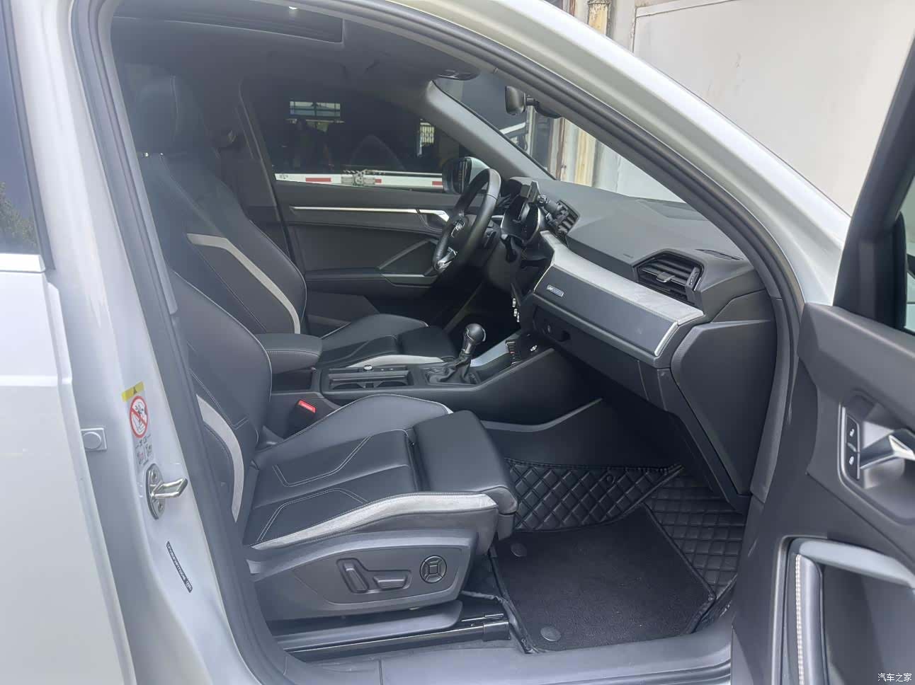 Audi Q3, 2023 9