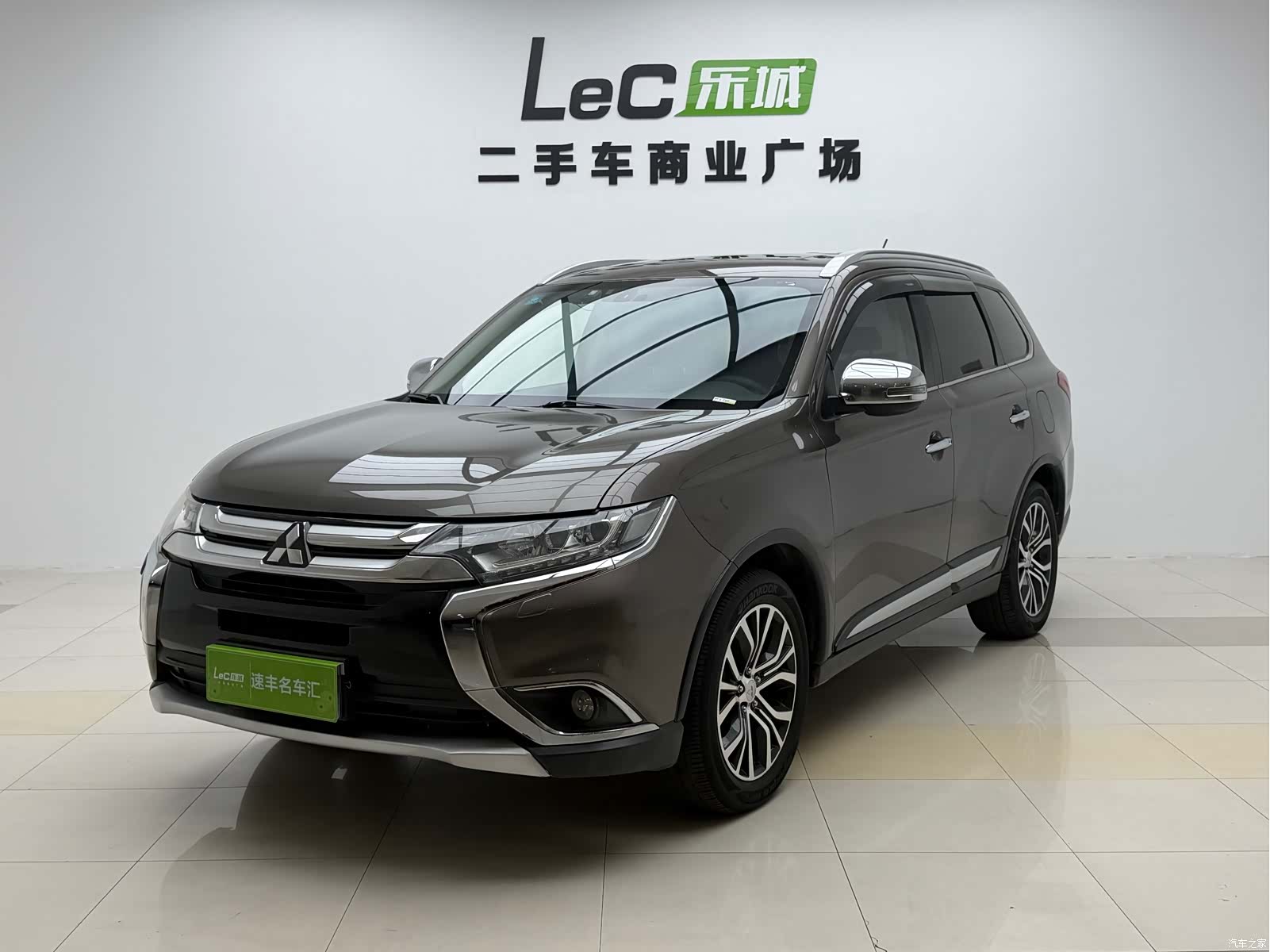 Mitsubishi Outlander, 2016 1