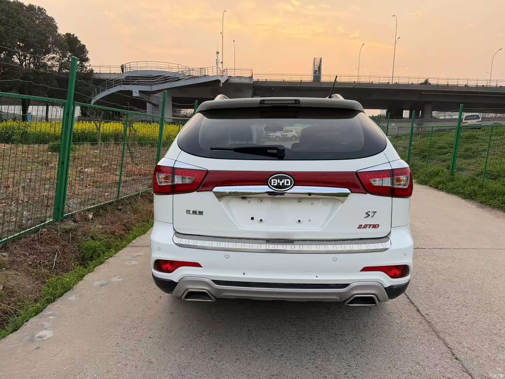 BYD S7, 2015 10