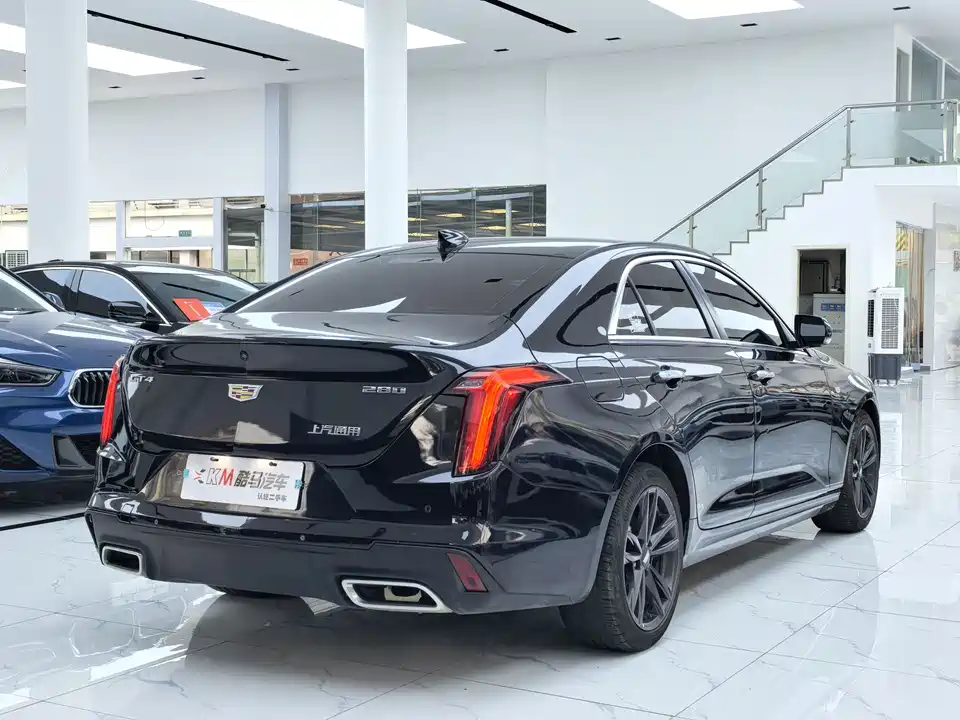 Cadillac CT4