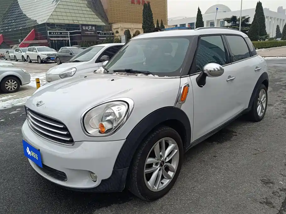 MINI COUNTRYMAN