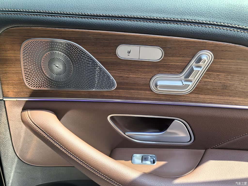 Mercedes-Benz GLE, 2023 7
