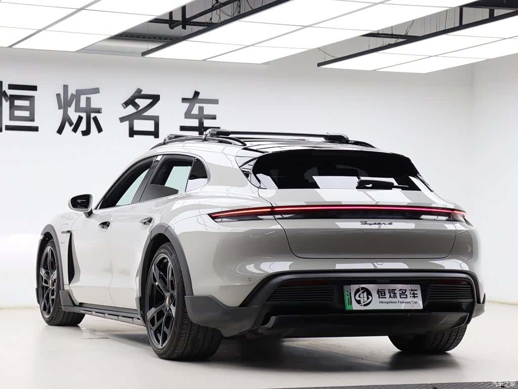 Porsche Taycan, 2023 24