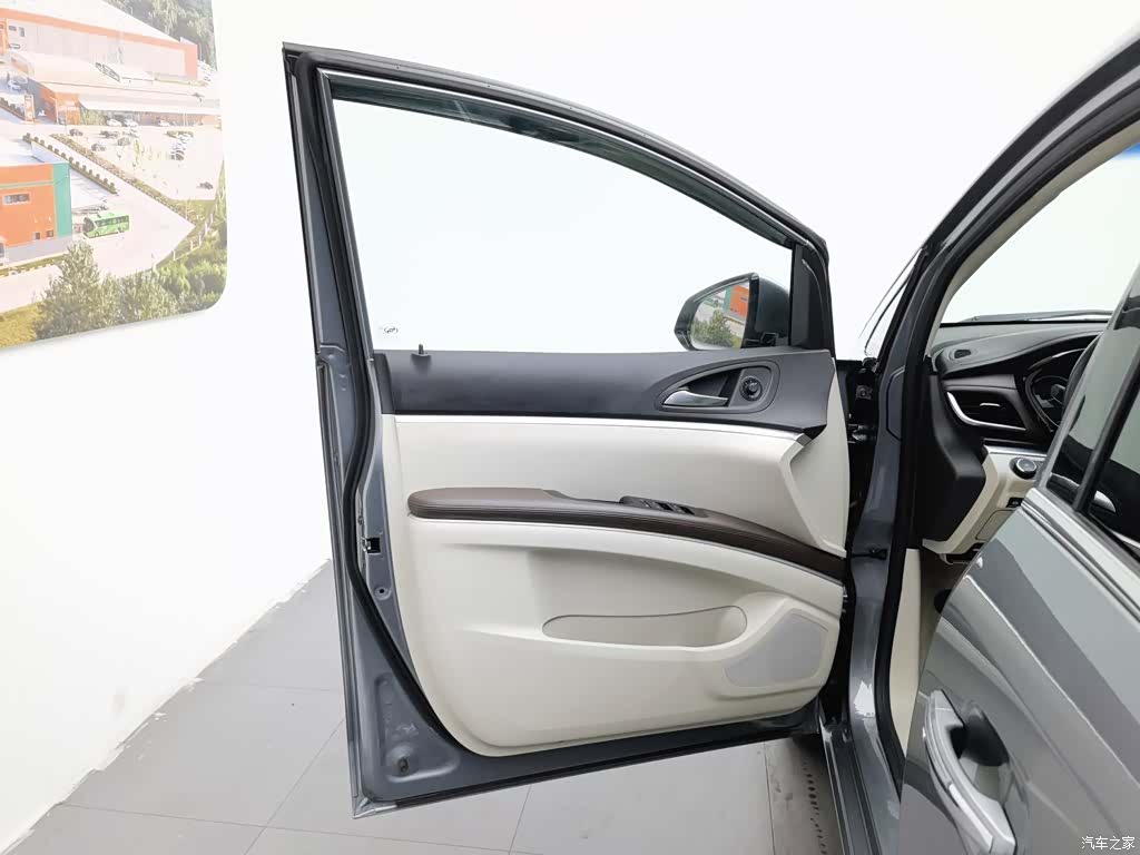 Buick GL8, 2021 8