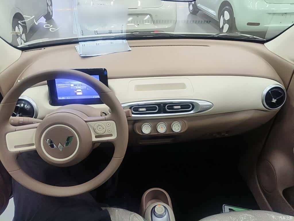 Wuling MINIEV, 2026 10