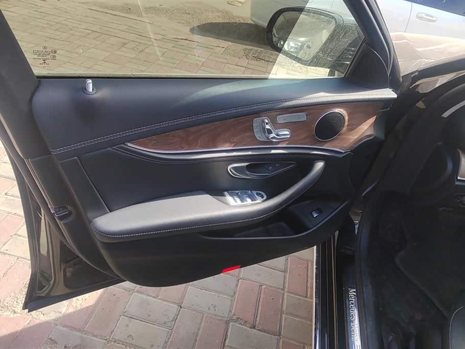Mercedes-Benz E-class Mercedes-Benz E-class