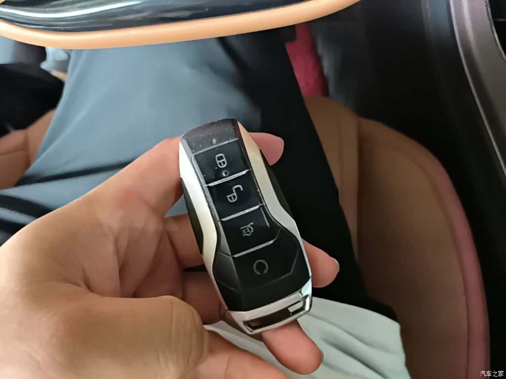 BYD Han, 2022 9