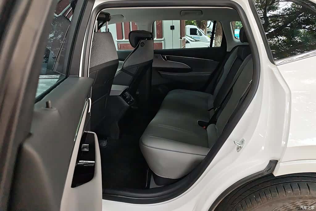 Buick E5, 2025 11