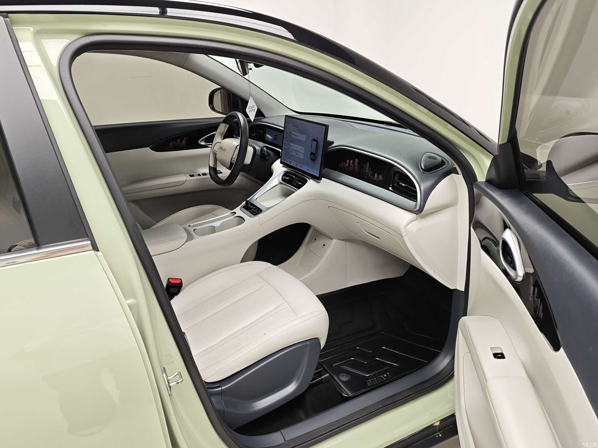 Geely Xingyuan, 2024 15