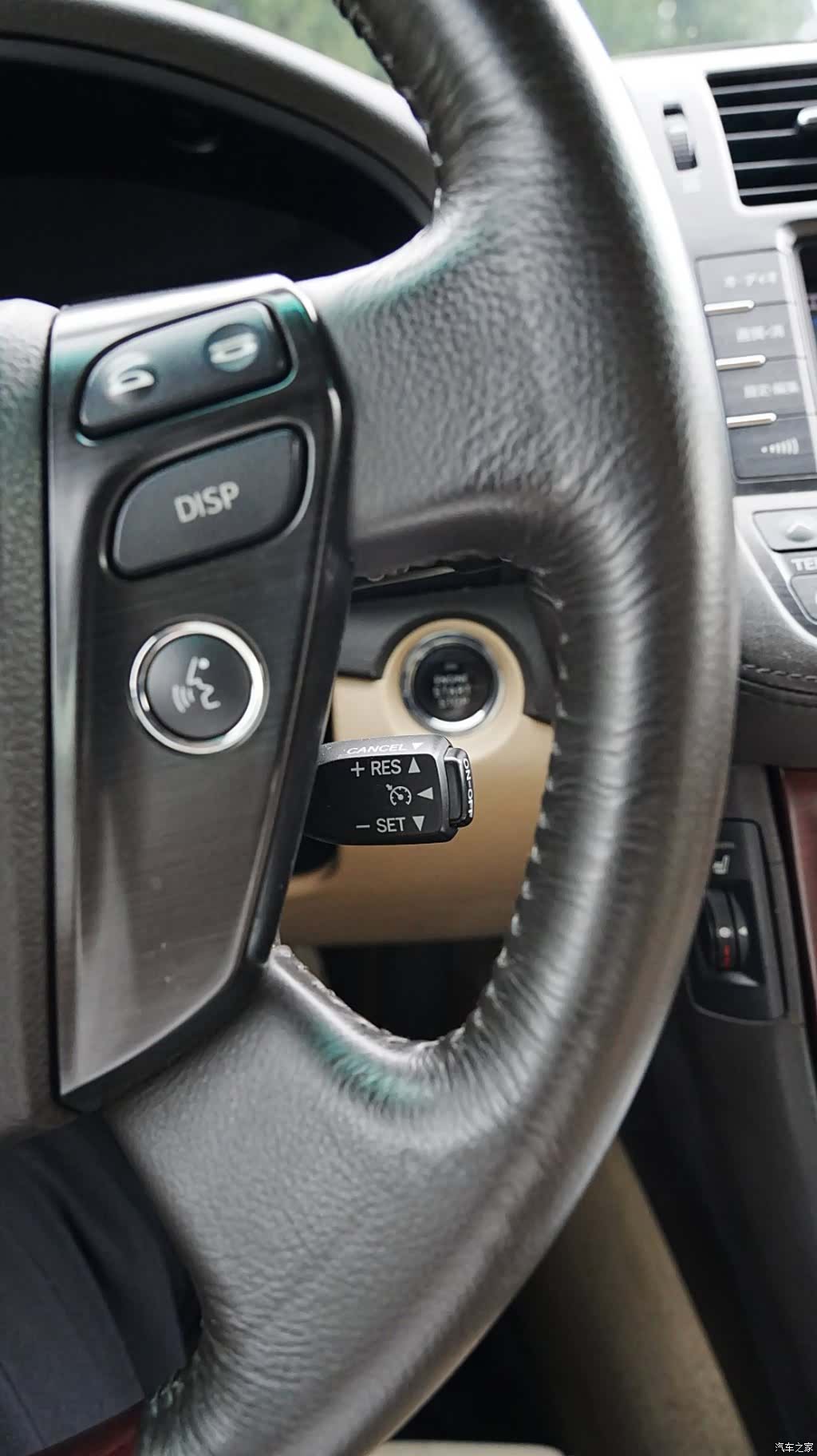 Toyota Crown, 2010 17