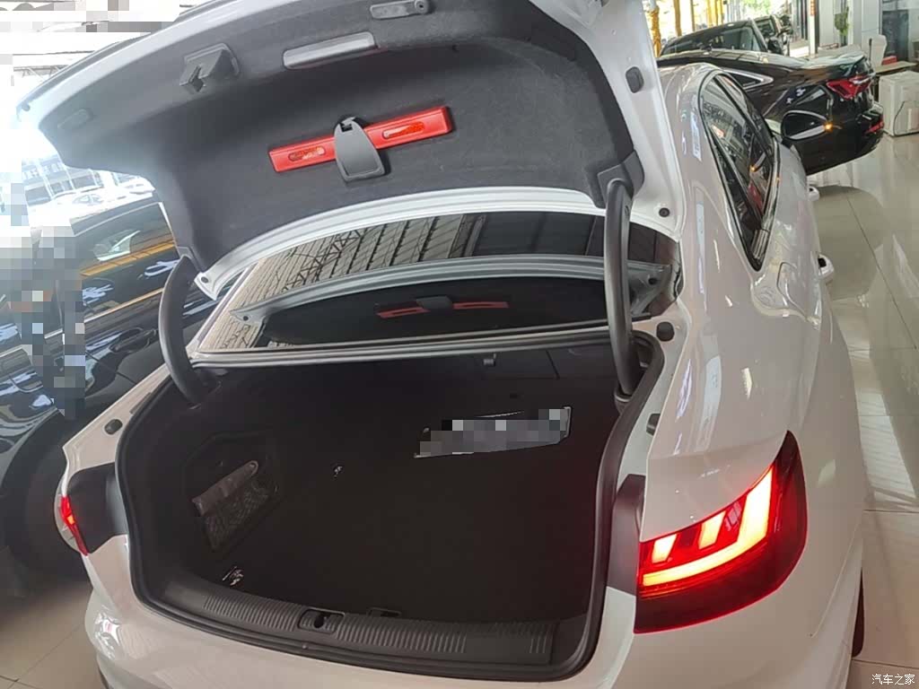 Audi A4L, 2022 19