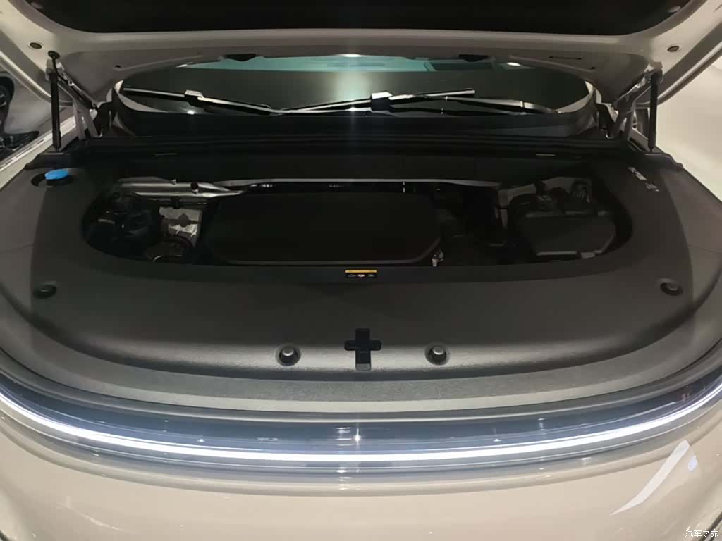 Li Auto L6, 2025 20
