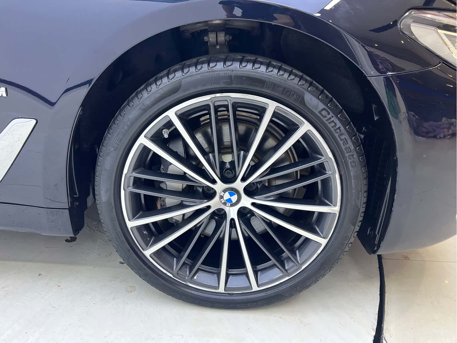 BMW 5 Series, 2022 21