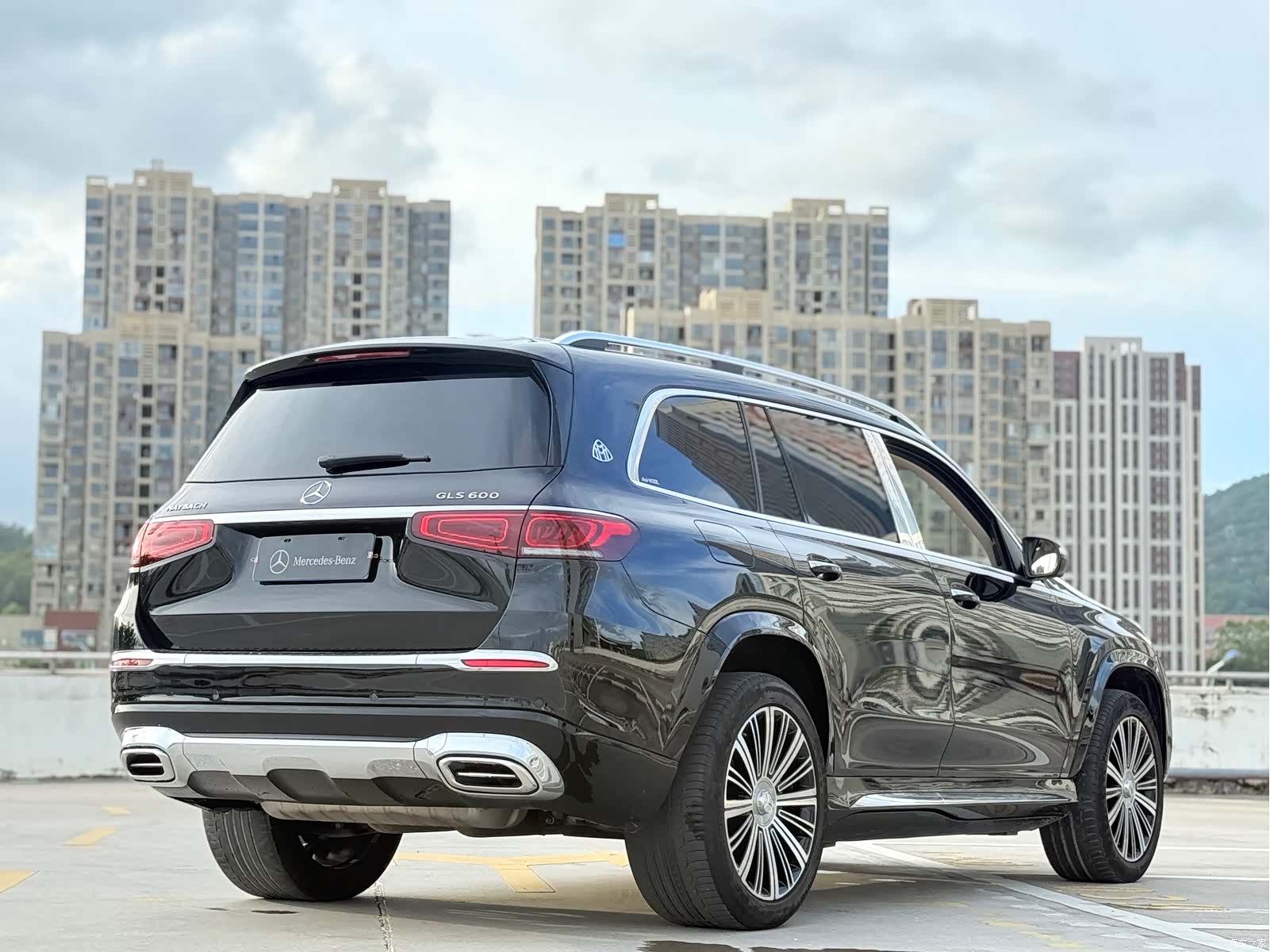 Maybach GLS, 2023 11
