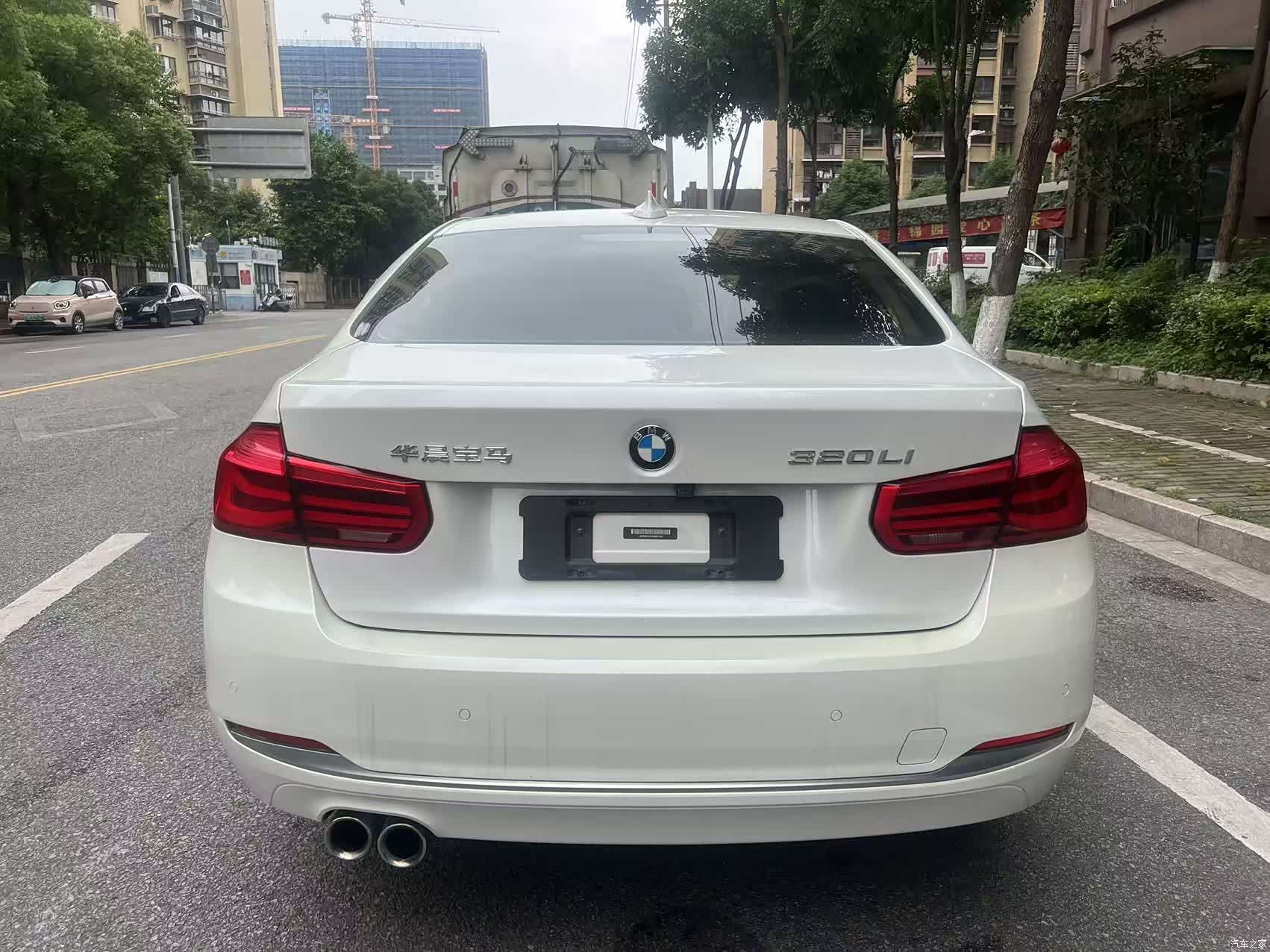 BMW 3 Series, 2018 все фото