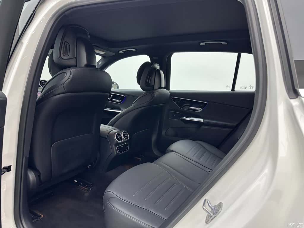 Mercedes-Benz GLC, 2023 22