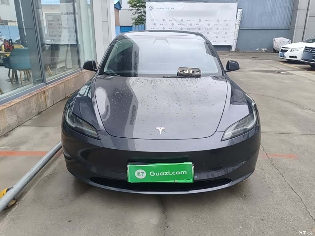 Tesla Model 3, 2024 3