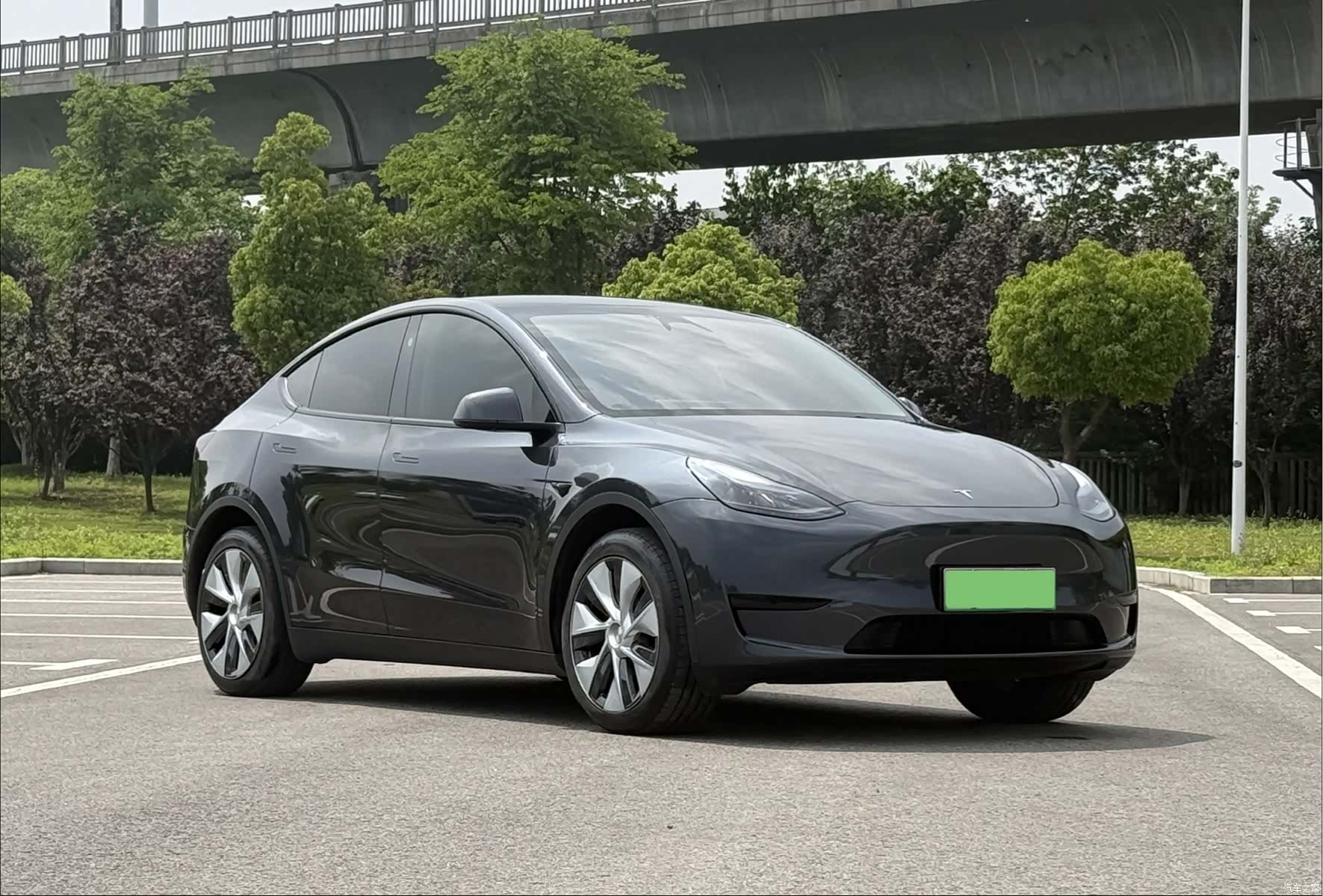 Tesla Model Y, 2022 3