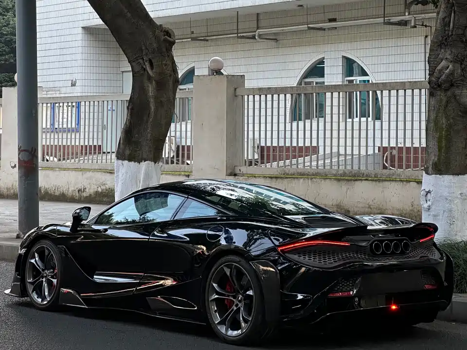 McLaren 720S