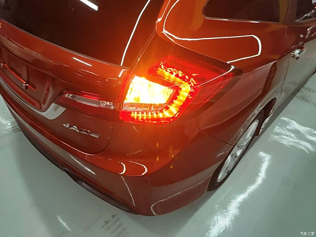 Honda Jade, 2016 8