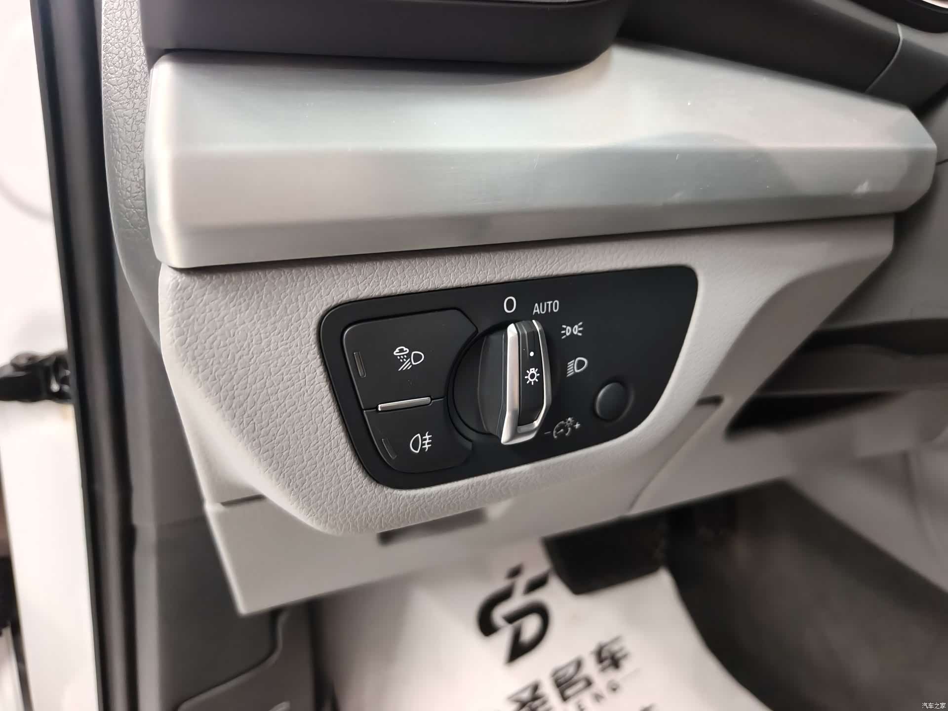 Audi Q5L, 2019 18