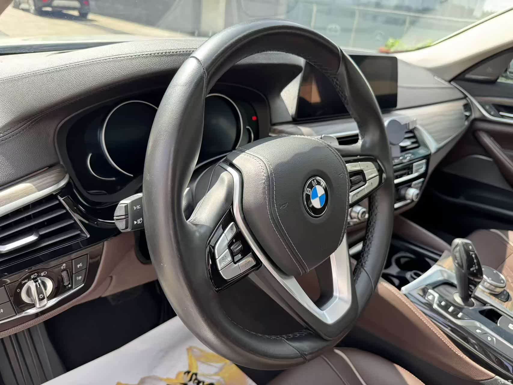 BMW 5 Series, 2018 22