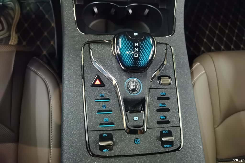 BYD Han, 2021 16