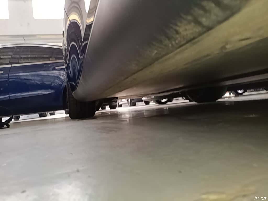 Tesla Model Y, 2023 22