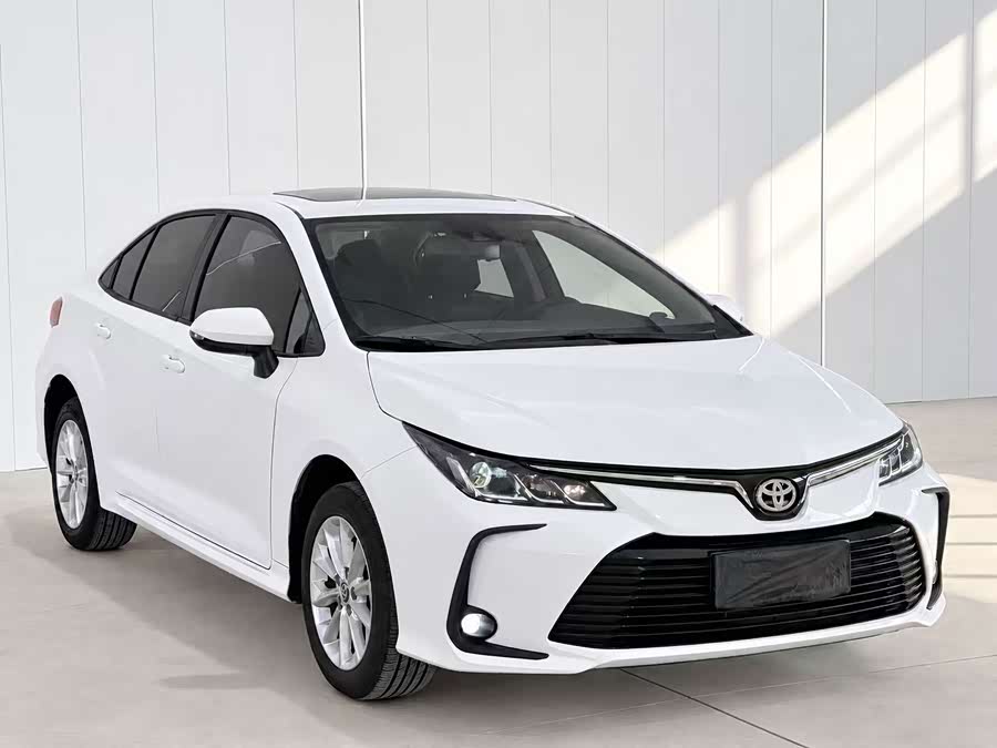 Toyota Corolla 2022, фото 3