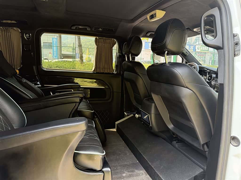 Mercedes-Benz V-Class, 2019 11