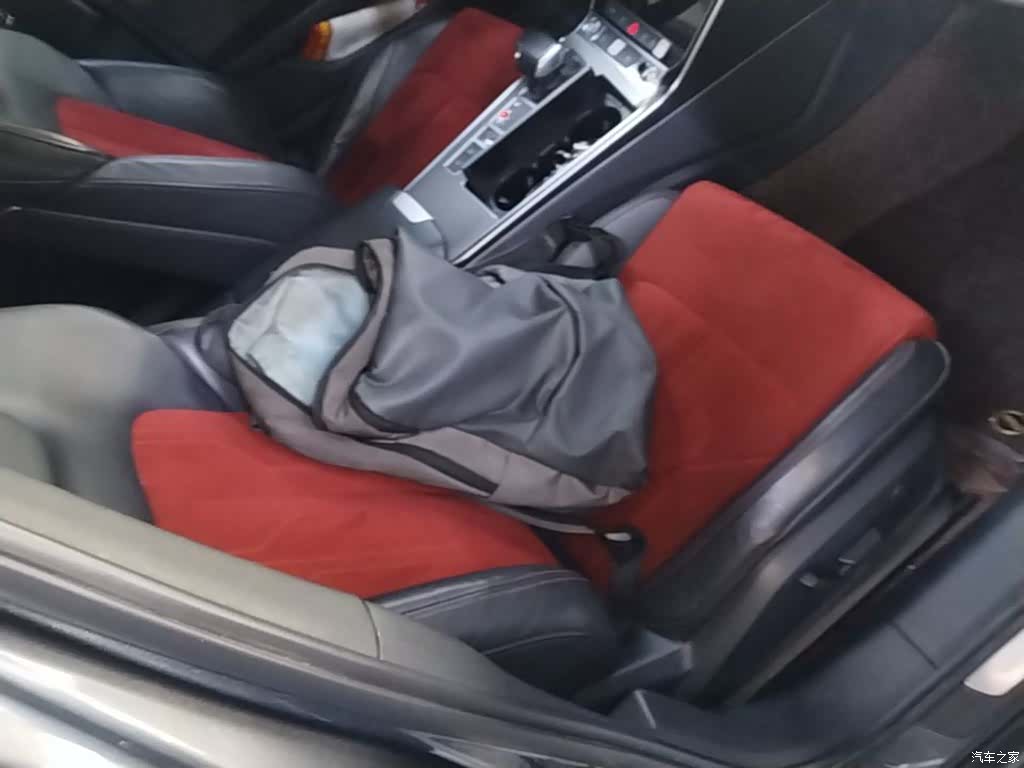 Audi A6L, 2020 25
