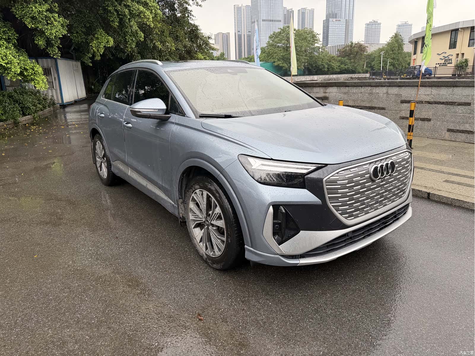 Audi Q4 e-tron, 2022 3