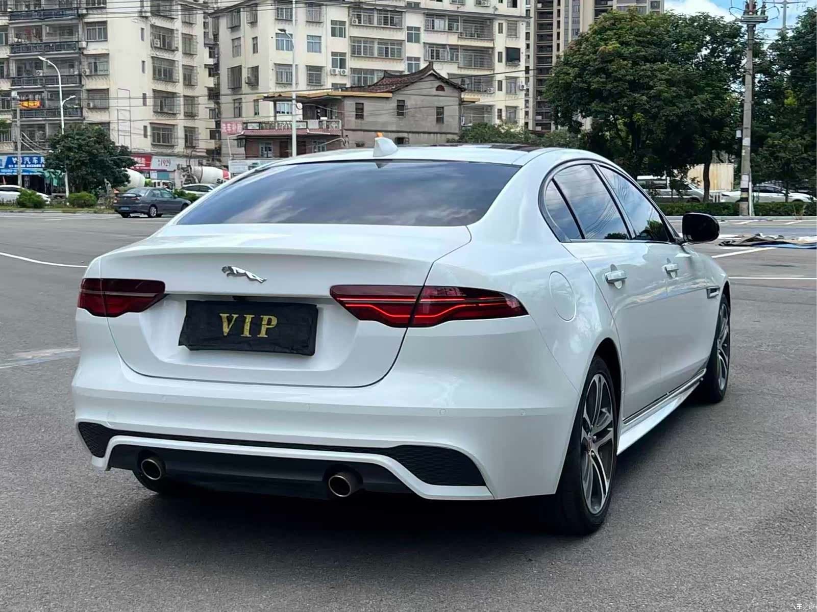 Land Rover XEL, 2020 8