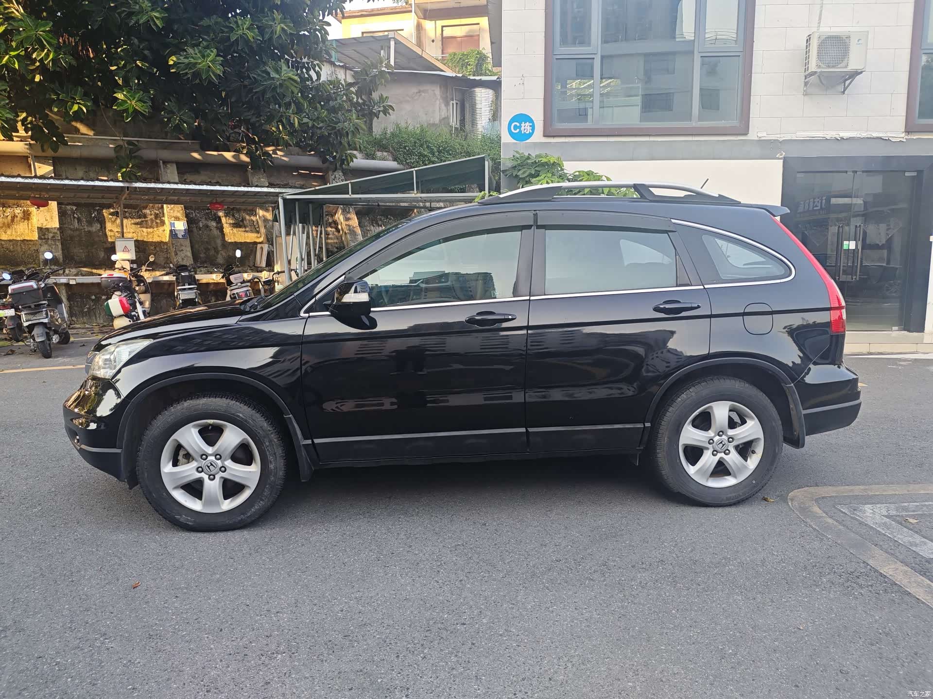 Honda CR-V, 2010 3