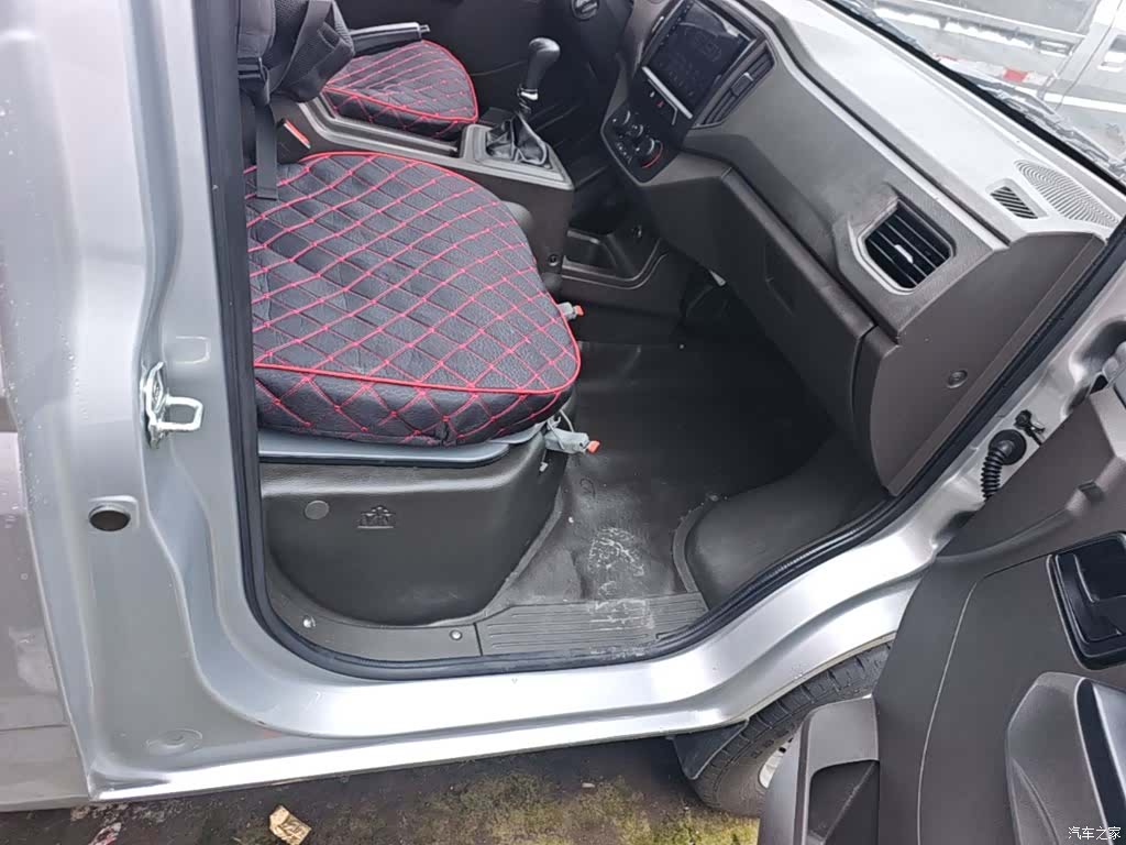 Wuling LJ479Q, 2021 11
