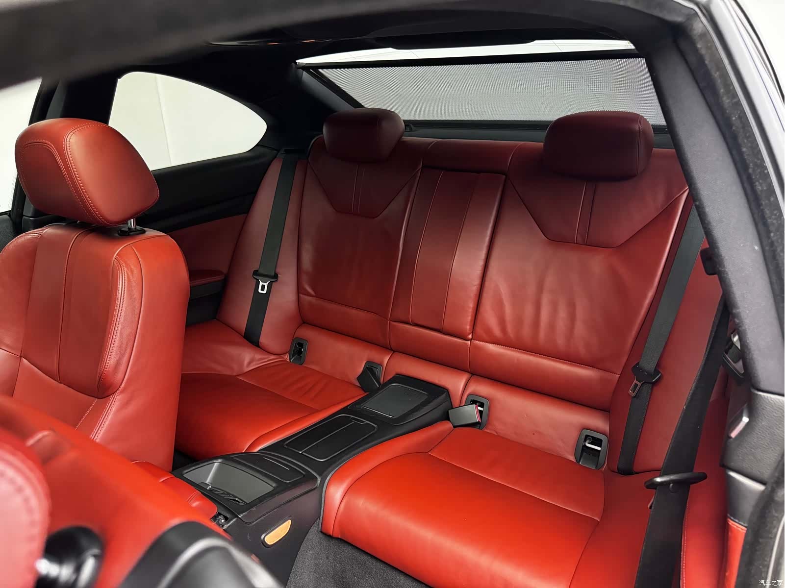 BMW M3, 2011 11