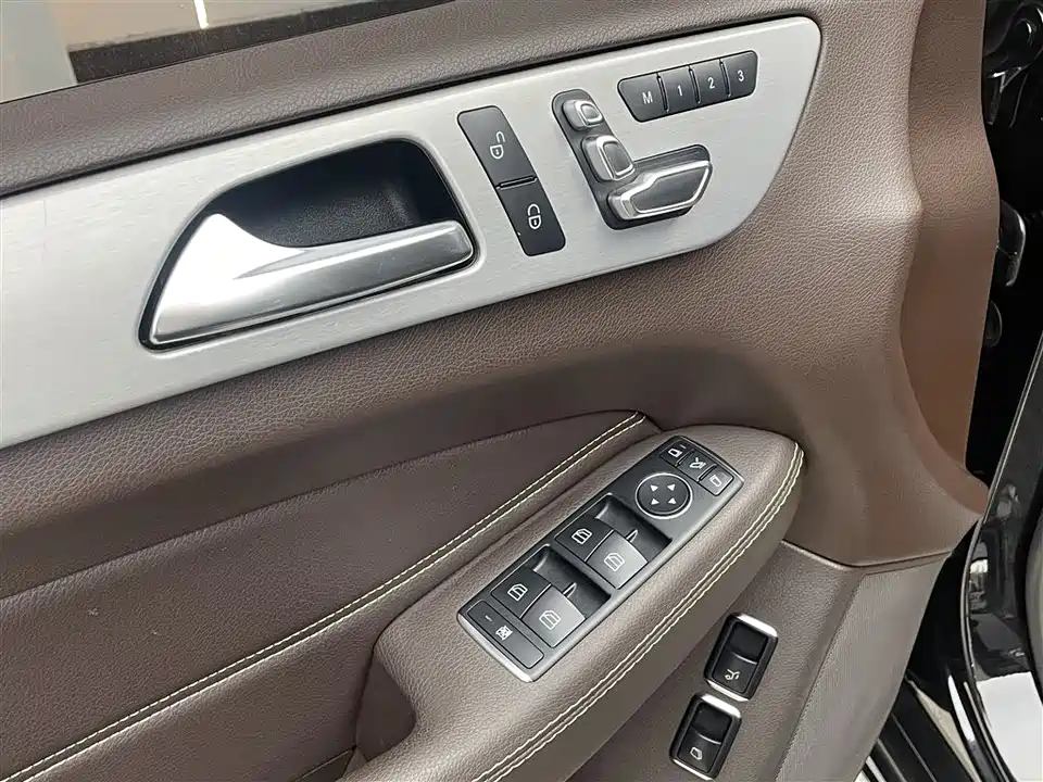 Mercedes-Benz GLS Mercedes-Benz GLS