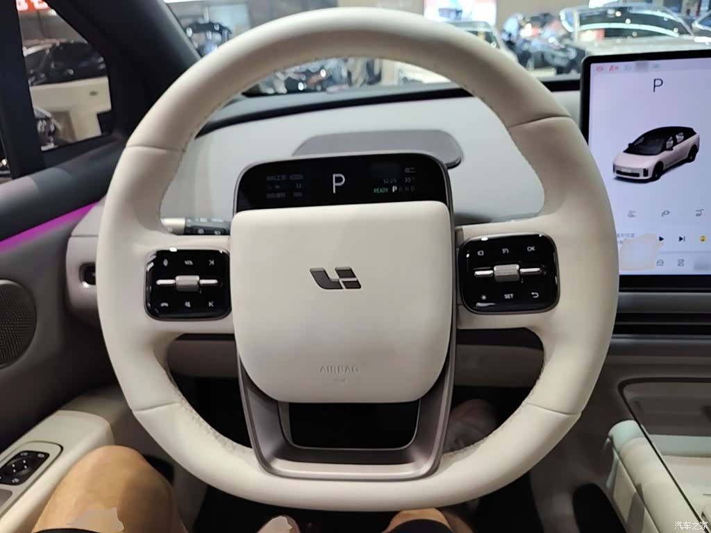 Li Auto i6, 2025 11