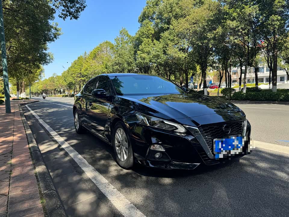 Nissan Teana