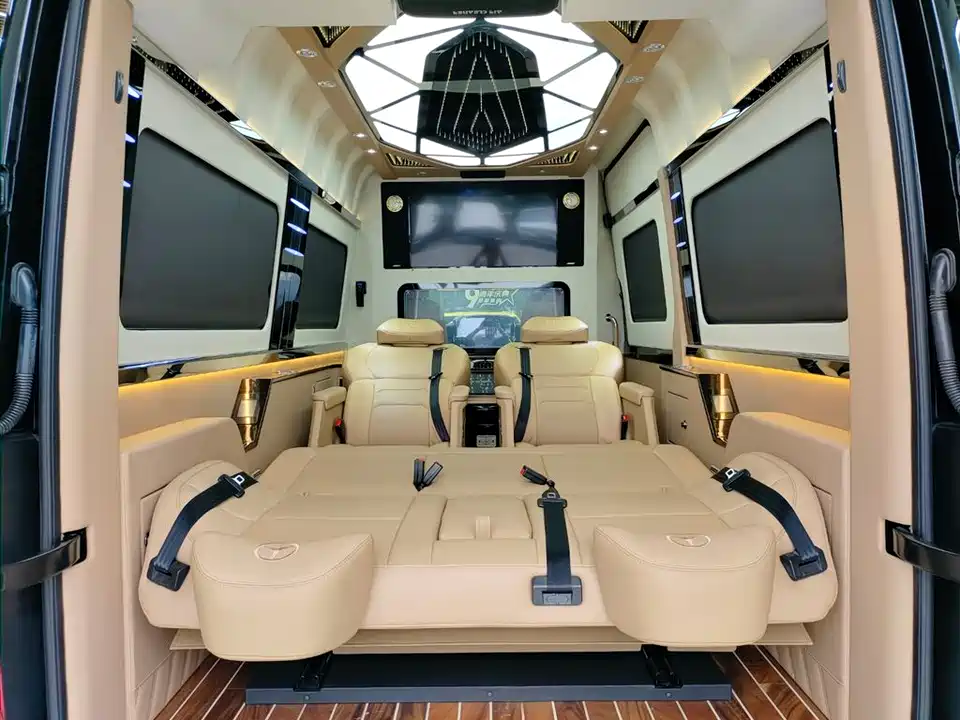 Mercedes-Benz Sprinter Mercedes-Benz Sprinter