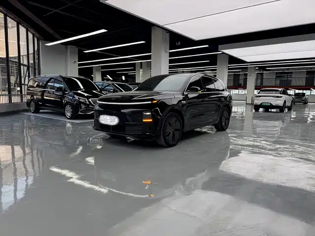 Li Auto L6 2025 — купить из Китая под заказ