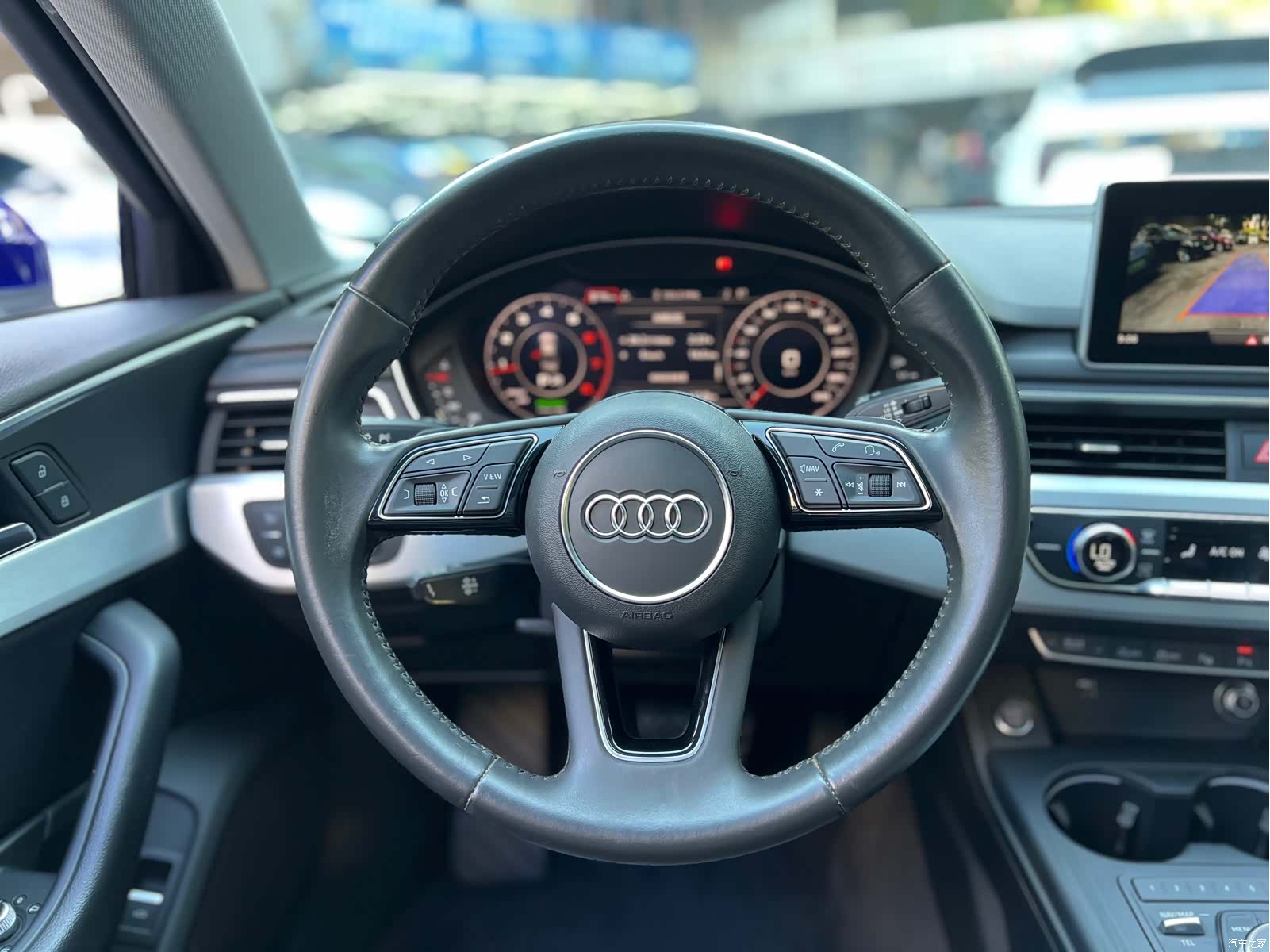 Audi A4L, 2019 12