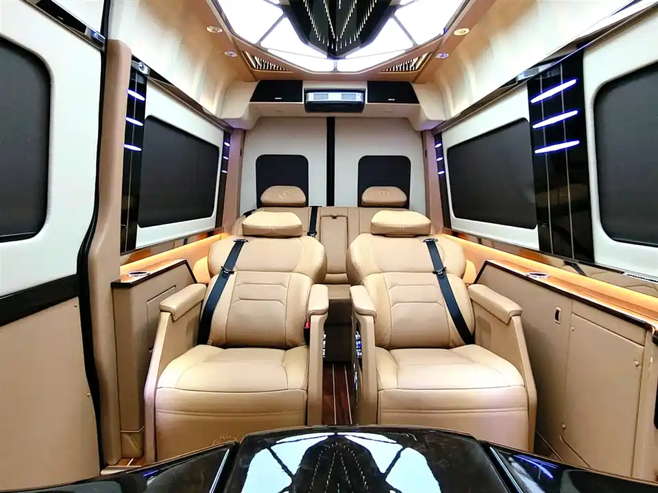 Mercedes-Benz Sprinter Mercedes-Benz Sprinter