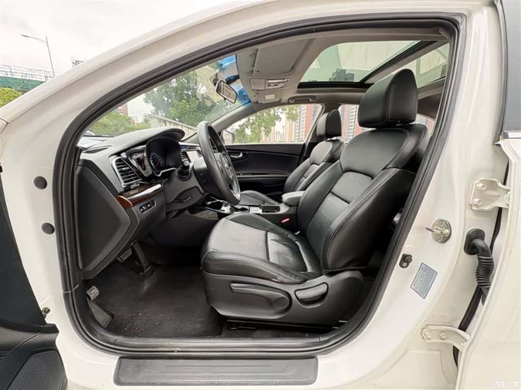 Kia K4, 2015 4